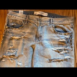 NEW Abercrombie distressed/studded boyfriend cut⭐️
